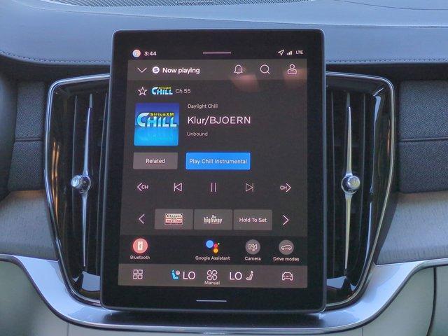 new 2026 Volvo XC90 Plug-In Hybrid car, priced at $85,625