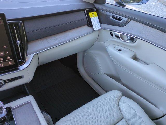 new 2026 Volvo XC90 Plug-In Hybrid car, priced at $85,625