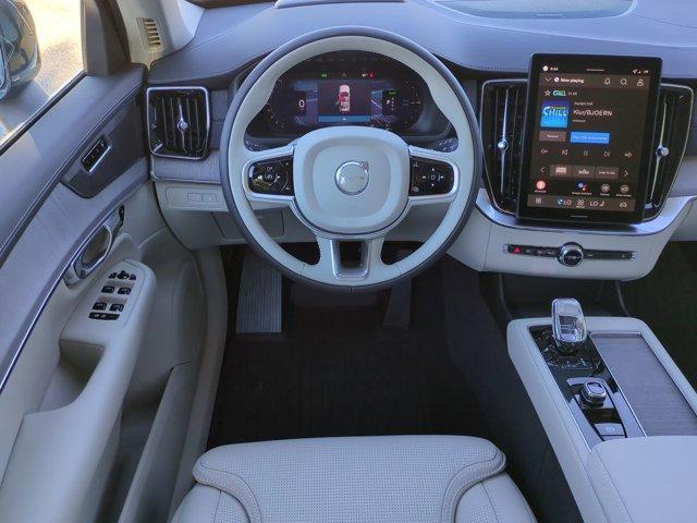 new 2026 Volvo XC90 Plug-In Hybrid car, priced at $85,625