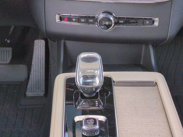 new 2026 Volvo XC90 car, priced at $71,825