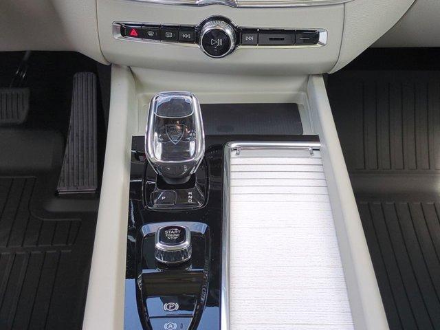 new 2026 Volvo XC60 Plug-In Hybrid car, priced at $75,604
