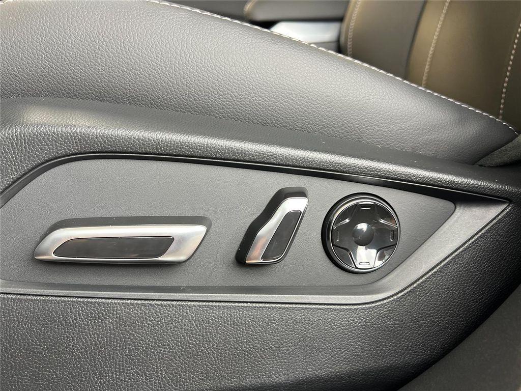 new 2026 Acura RDX car, priced at $47,050