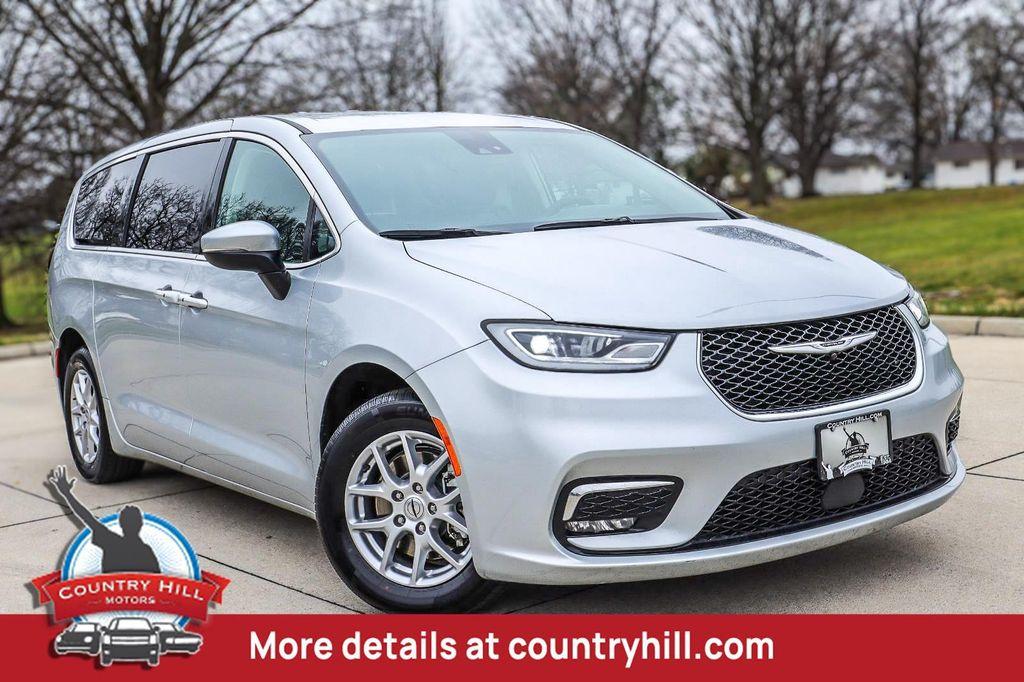 used 2023 Chrysler Pacifica car, priced at $19,500