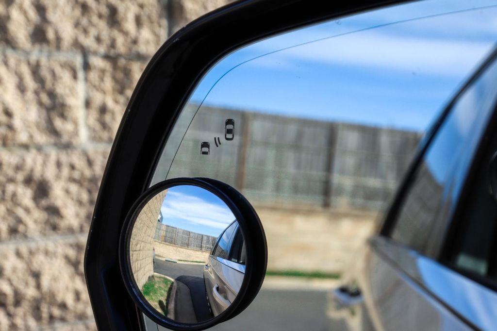 used 2022 Lincoln Aviator car, priced at $35,500