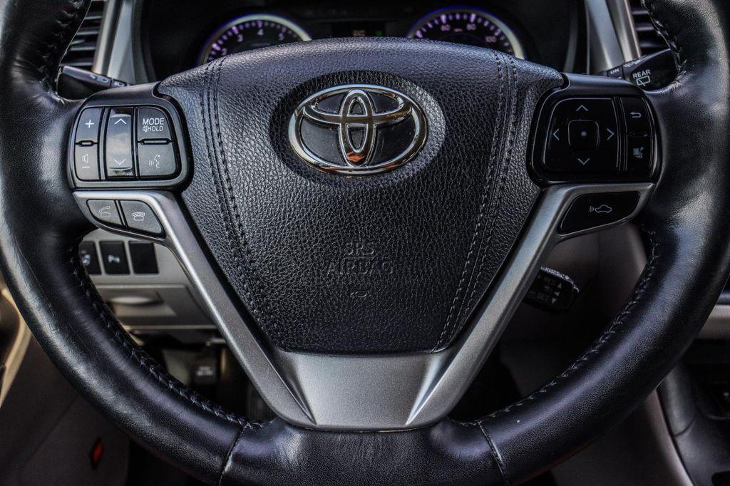 used 2015 Toyota Highlander car, priced at $16,500
