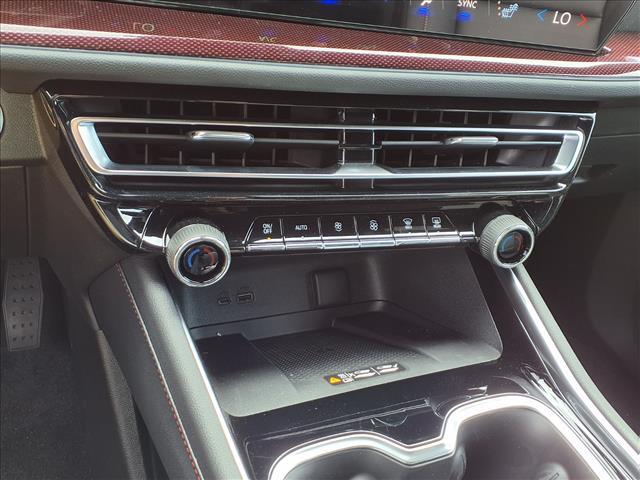 new 2026 Chevrolet Traverse car, priced at $56,550
