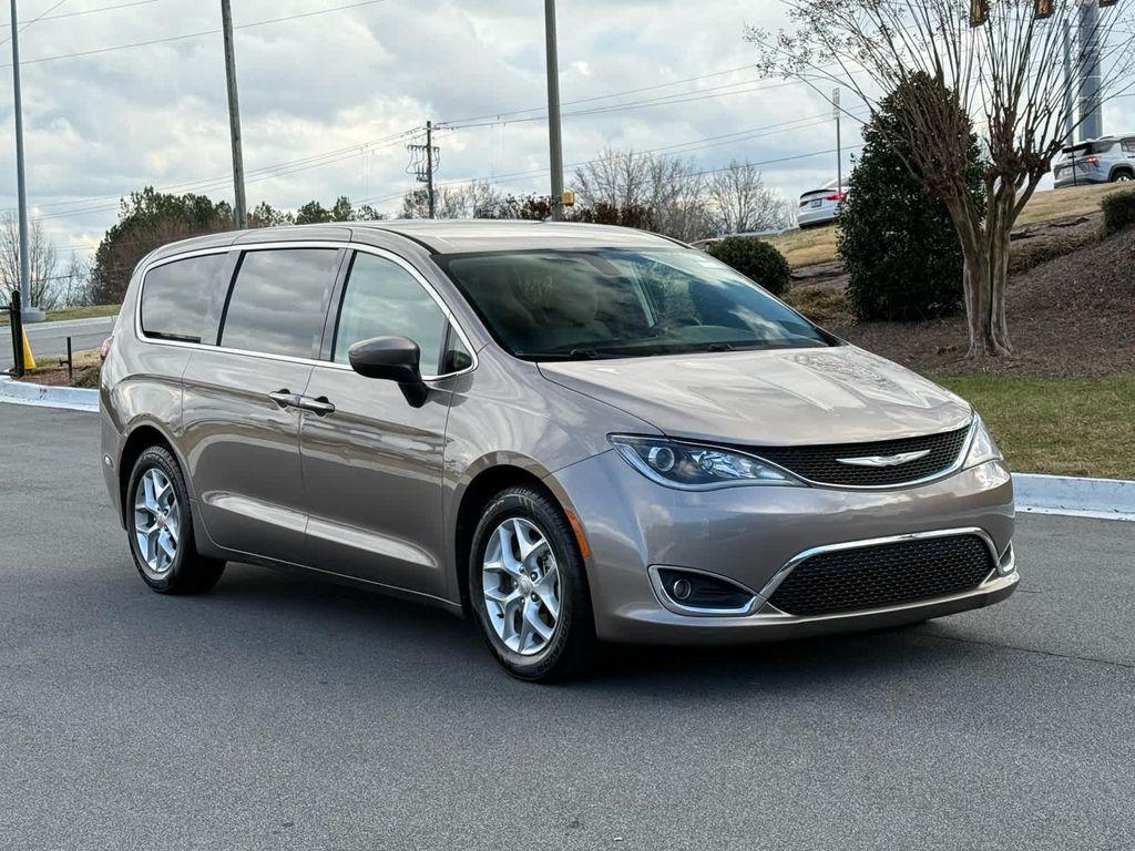 used 2017 Chrysler Pacifica car, priced at $9,299