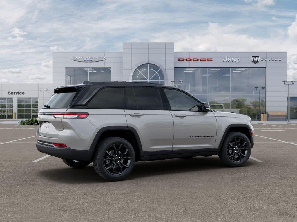 new 2025 Jeep Grand Cherokee car, priced at $49,482