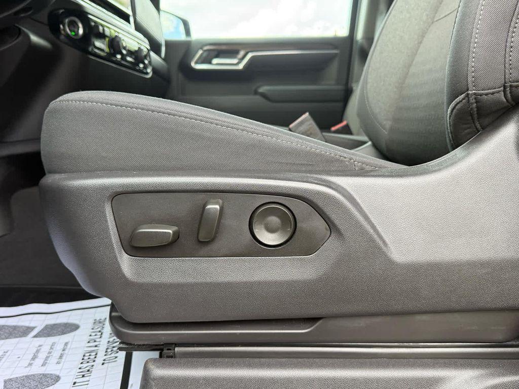 used 2025 Chevrolet Silverado 1500 car, priced at $40,800