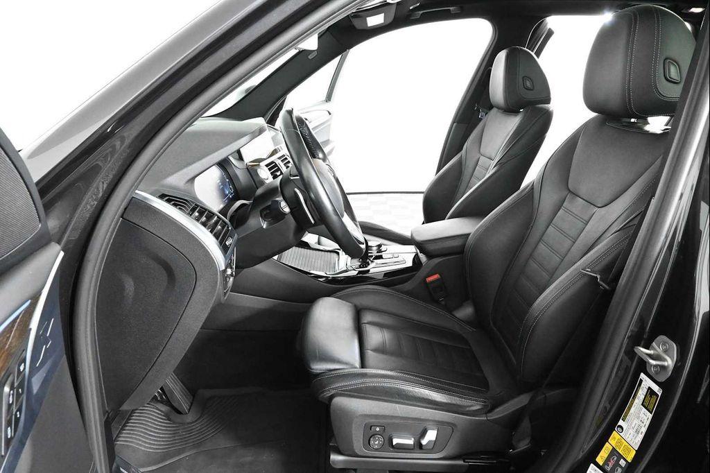 BMW X3 view 22