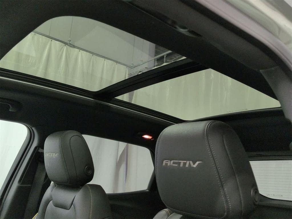 used 2024 Chevrolet TrailBlazer car, priced at $21,372