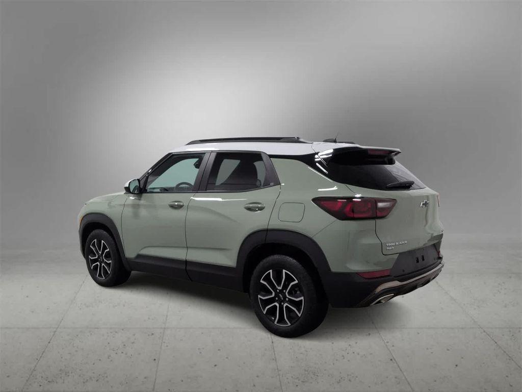 used 2024 Chevrolet TrailBlazer car, priced at $21,372