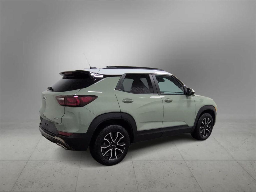 used 2024 Chevrolet TrailBlazer car, priced at $21,372