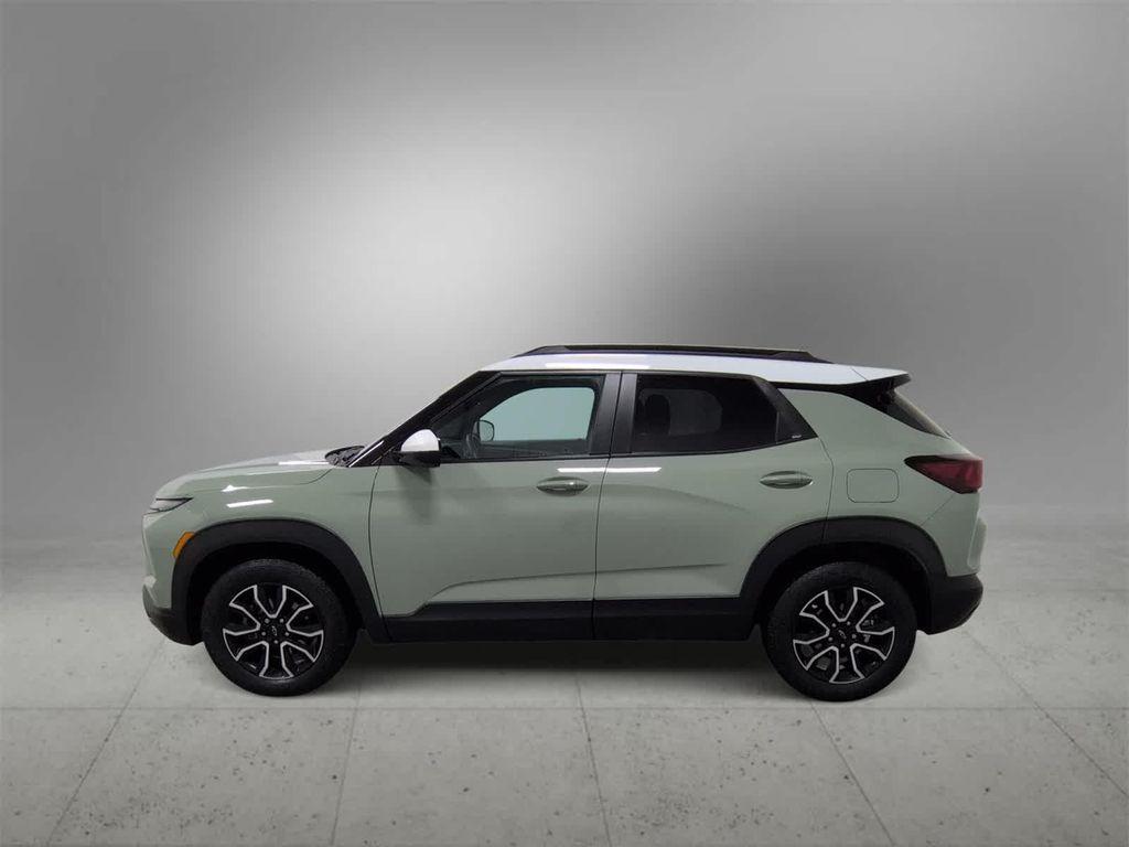 used 2024 Chevrolet TrailBlazer car, priced at $21,372