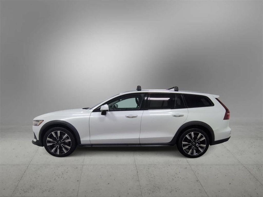 used 2021 Volvo V60 Cross Country car, priced at $24,999