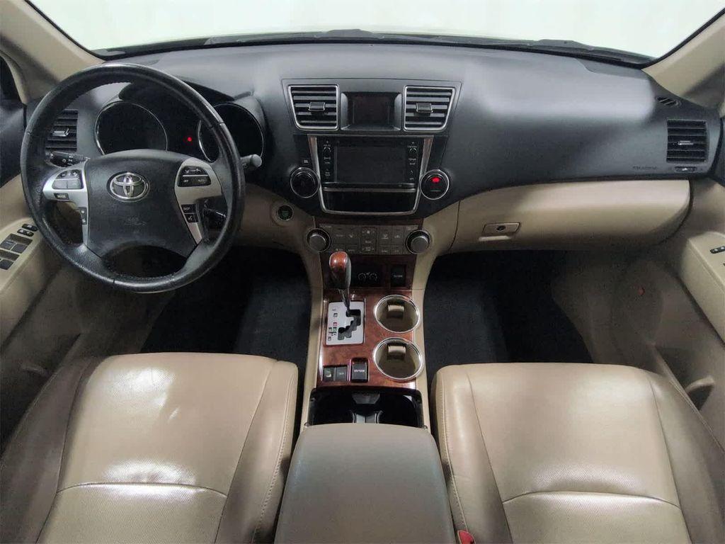 used 2013 Toyota Highlander car, priced at $13,495
