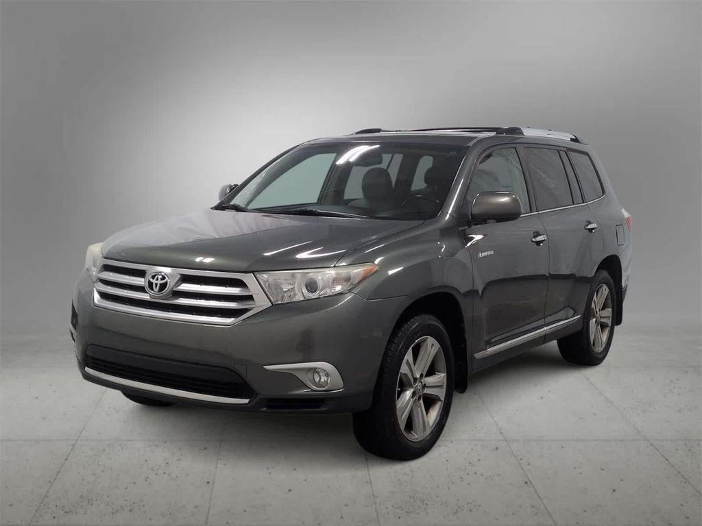 used 2013 Toyota Highlander car, priced at $13,495