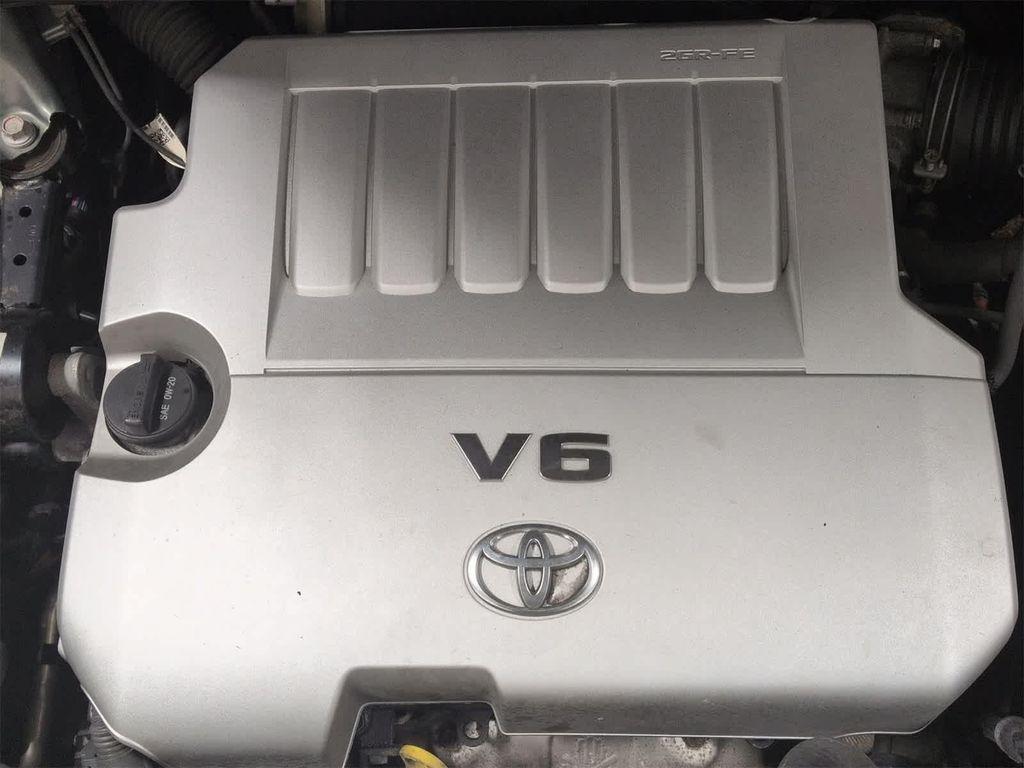 used 2013 Toyota Highlander car, priced at $13,495