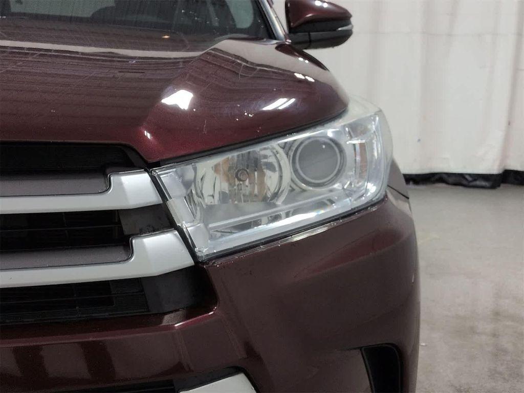 used 2018 Toyota Highlander car, priced at $17,695
