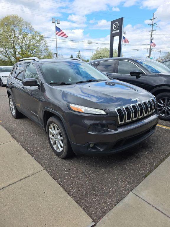used 2014 Jeep Cherokee car, priced at $6,990