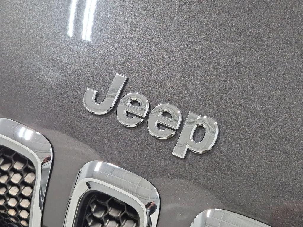 used 2014 Jeep Cherokee car, priced at $6,990
