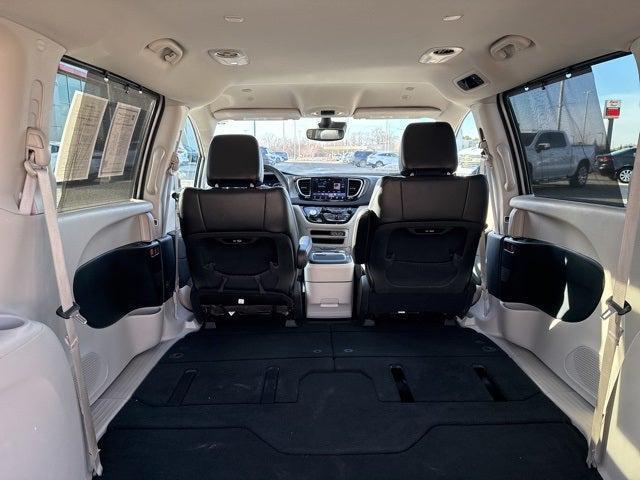 used 2024 Chrysler Pacifica car, priced at $28,293