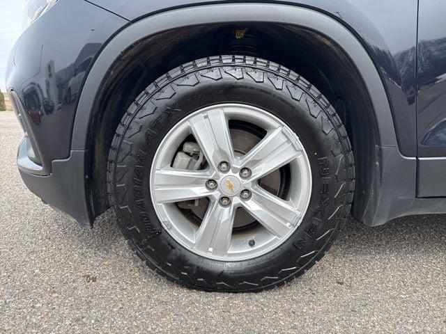 used 2021 Chevrolet Trax car, priced at $14,990