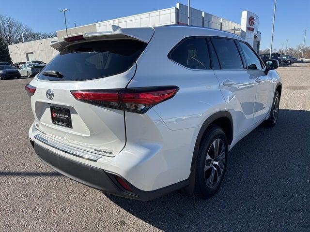 used 2020 Toyota Highlander car, priced at $21,990