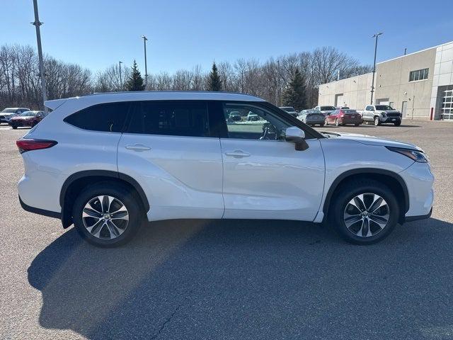 used 2020 Toyota Highlander car, priced at $21,990