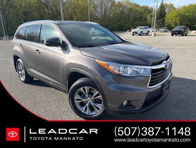 used 2015 Toyota Highlander car, priced at $15,340