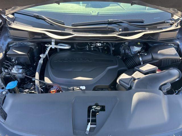 used 2025 Honda Odyssey car, priced at $44,024