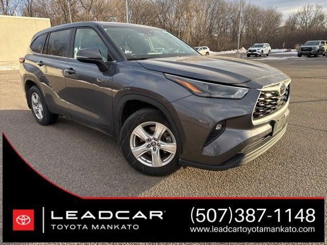 used 2024 Toyota Highlander car, priced at $33,990