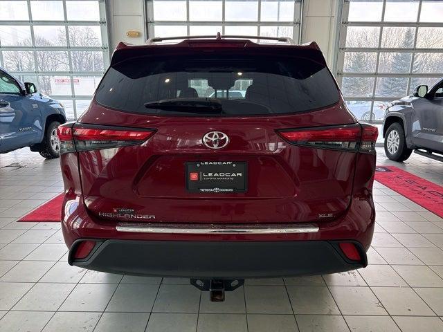 used 2023 Toyota Highlander car, priced at $32,990
