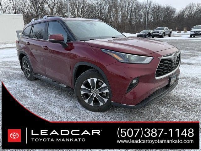used 2023 Toyota Highlander car, priced at $32,990