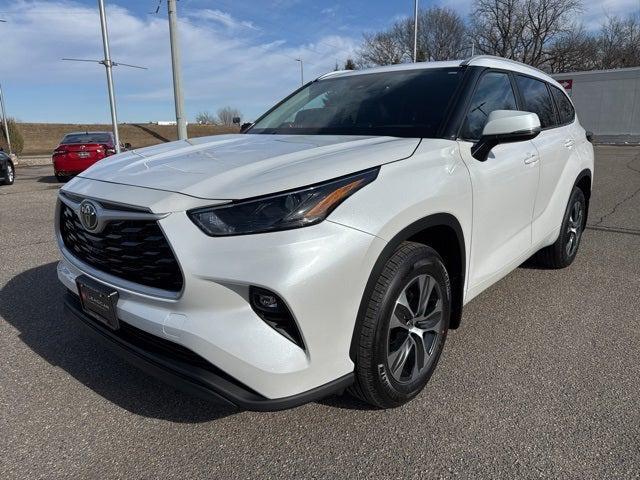 new 2026 Toyota Highlander car, priced at $47,663