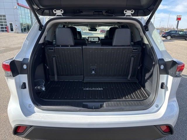 new 2026 Toyota Highlander car, priced at $47,663