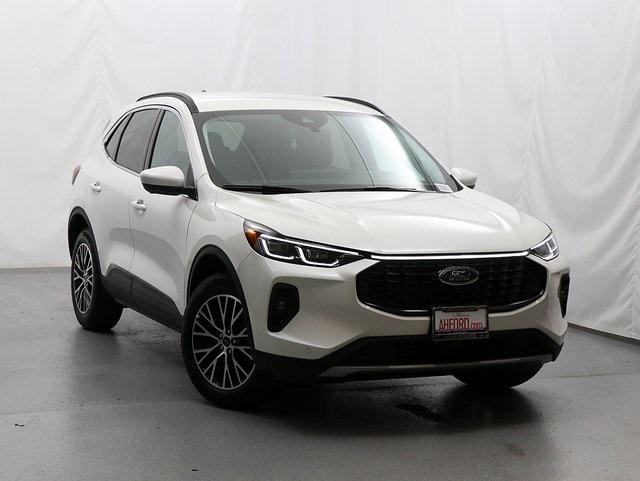 new 2025 Ford Escape PHEV car, priced at $35,643