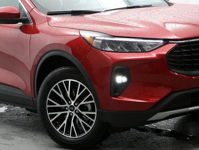 new 2025 Ford Escape PHEV car, priced at $31,875