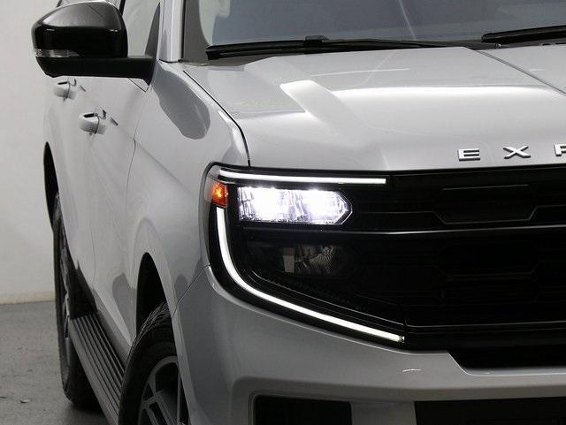 new 2025 Ford Expedition Max car, priced at $70,616