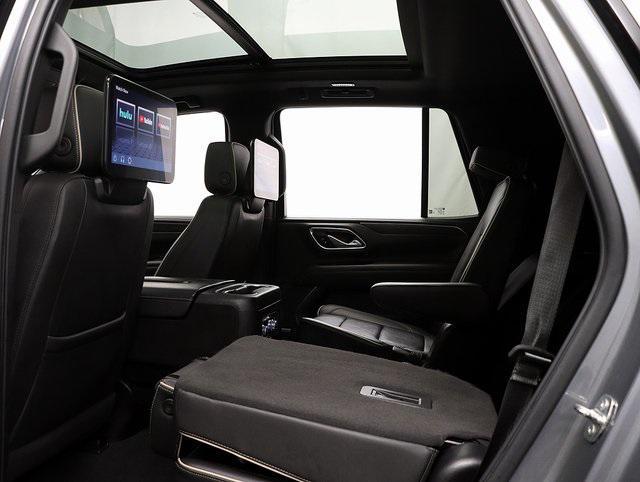 used 2022 GMC Yukon car, priced at $52,383
