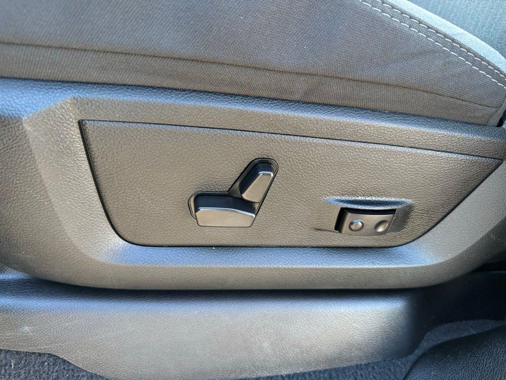 used 2024 Ram 2500 car, priced at $39,986