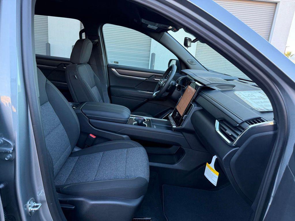 new 2026 GMC Acadia car, priced at $45,890