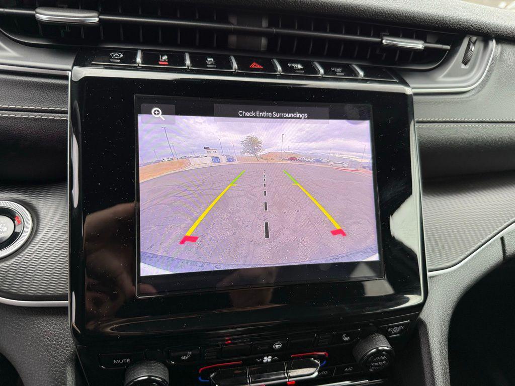 used 2024 Jeep Grand Cherokee car, priced at $28,566