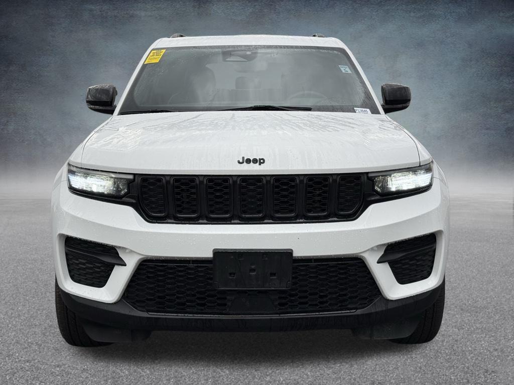 used 2024 Jeep Grand Cherokee car, priced at $28,566