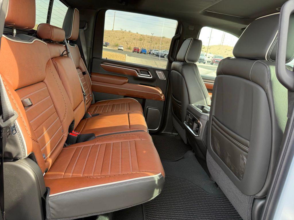 new 2026 GMC Sierra 2500 car, priced at $99,283