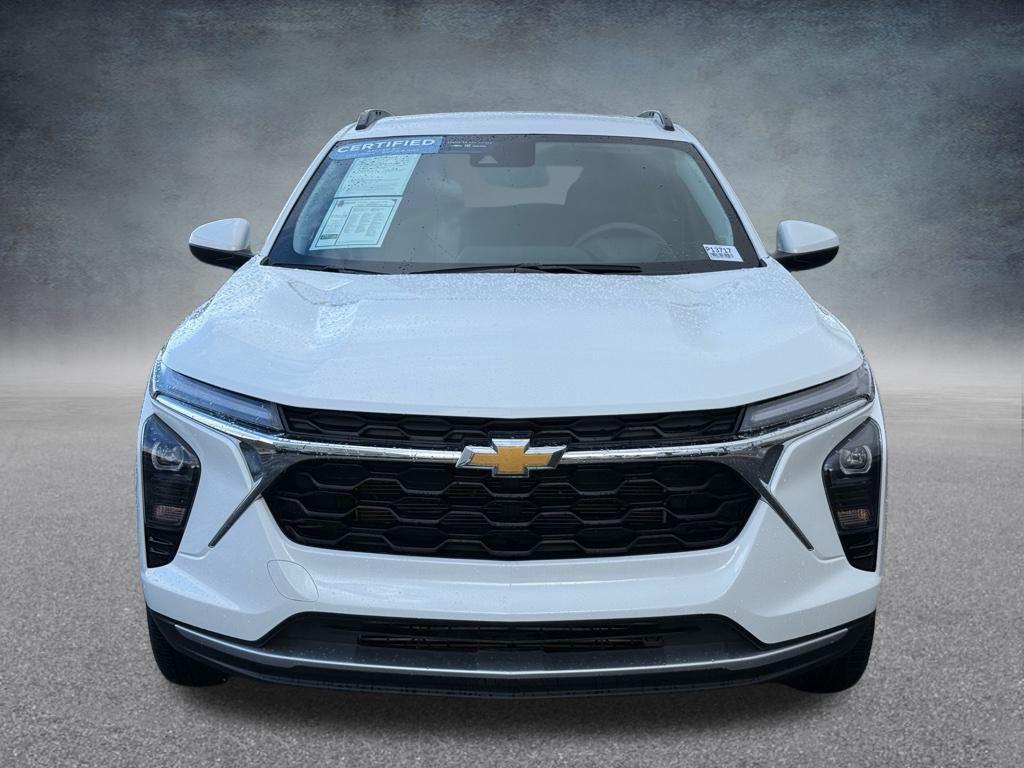 used 2025 Chevrolet Trax car, priced at $18,692