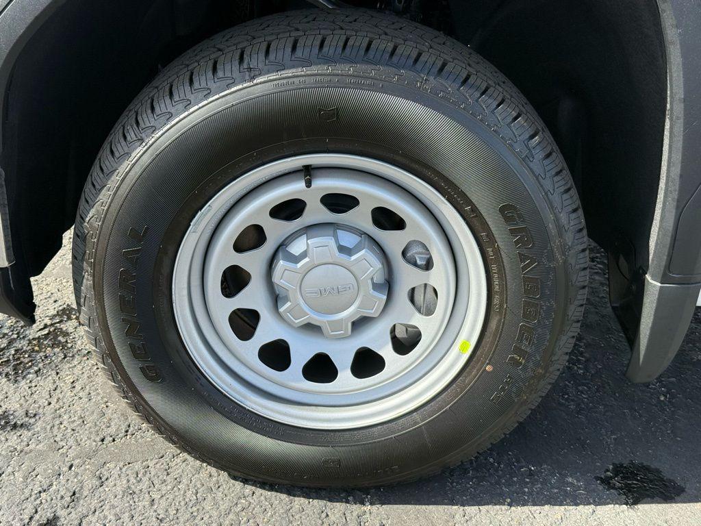 new 2026 GMC Sierra 1500 car, priced at $32,851