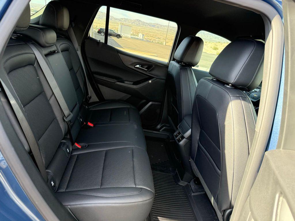 new 2026 Chevrolet Equinox car, priced at $30,491