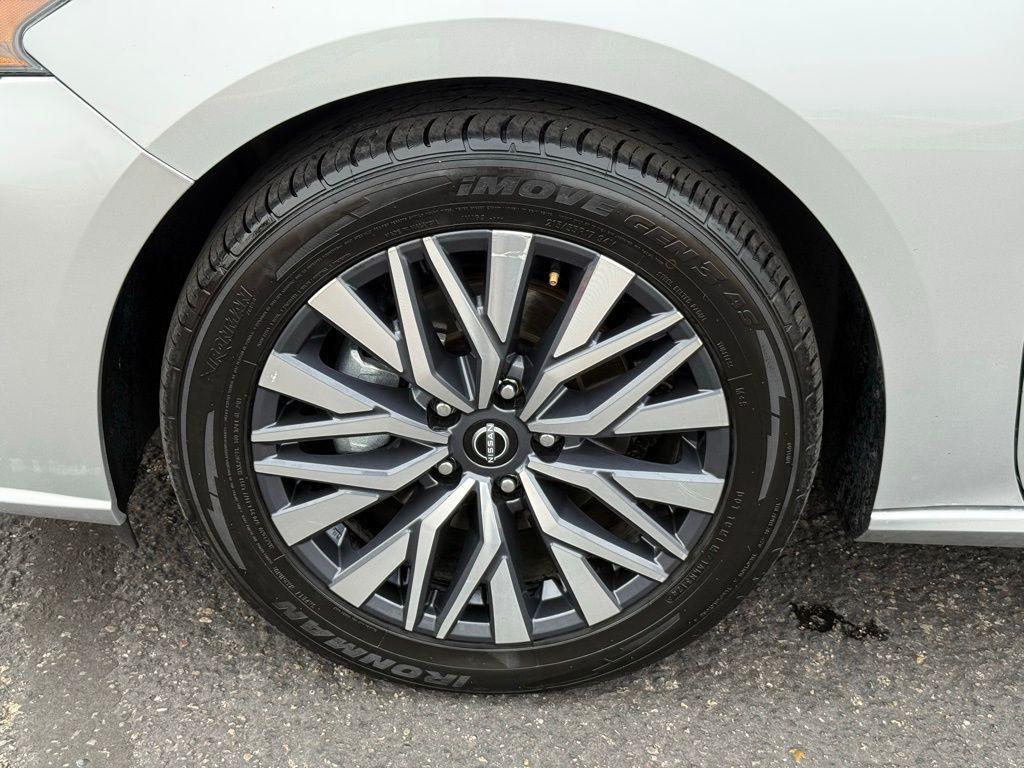 used 2024 Nissan Altima car, priced at $17,391