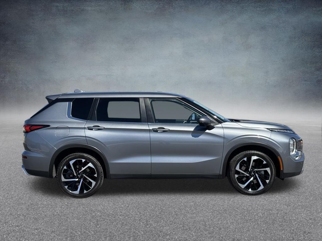 used 2024 Mitsubishi Outlander car, priced at $21,651